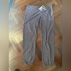 Monrow sweatpants with drawstring tie